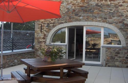 Libin House | Magnificent Holiday Home in Libin with Barbecue
