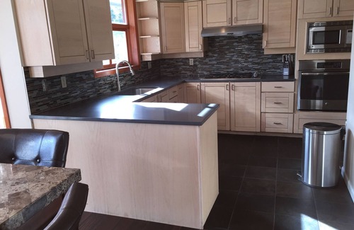 Blueberry Hill Ski Chalet | Magnificent Large 4.5 Bedroom Chalet with Spectacular Views SLEEPS 12