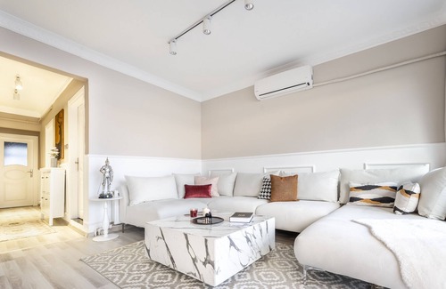 Sariyer Apartment | Magnificent Mansion Flat W/View of the Bosphorus
