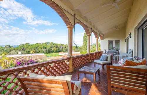 Pals Ski Chalet | Magnificent mansion in Pals