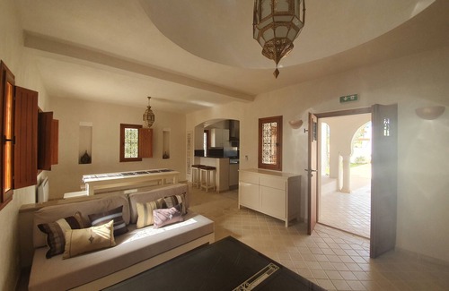 Djerba Midun Villa | Magnificent villa with swimming pool, quiet location, close to the beach and tourist activities