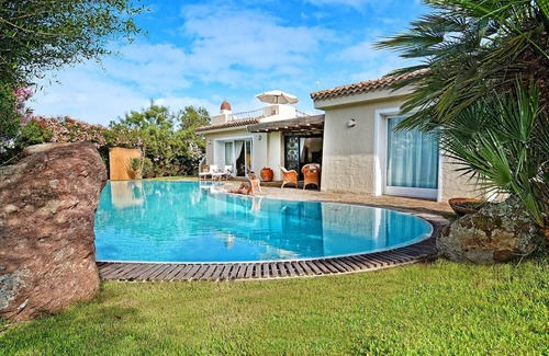 Stintino Villa | Magnificent Villa with private pool only 400 mt from Ancora beach club