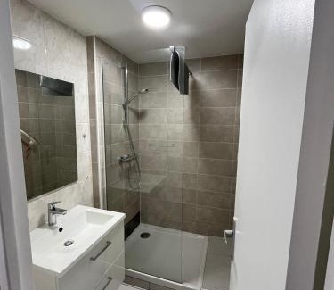 Aix-les-Bains City Center Apartment | Magnifique appartement renové le Victoria