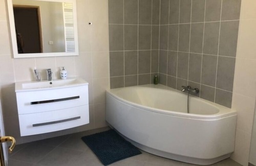 Lanobre Other | Magnifique Demeure de Type Château au Calme et à Proximité D'un lac