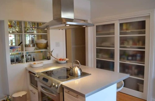 Verdun House | Magnifique! Face au Fleuve et Parc! Wow!