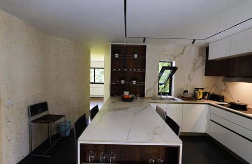 13th Arrondissement Gobelins Villa | Magnifique Villa sur les Bords de Marne Tout Près de Paris