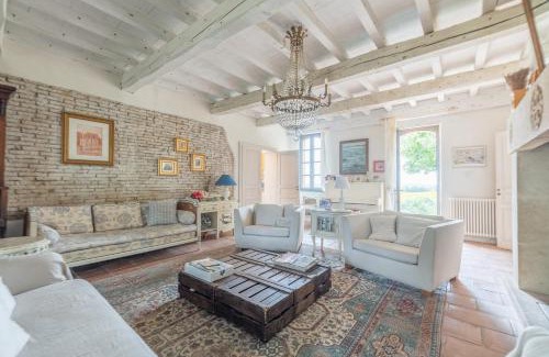 Lezat-sur-Leze Villa | Magnifique grand gîte entier avec piscine et vue
