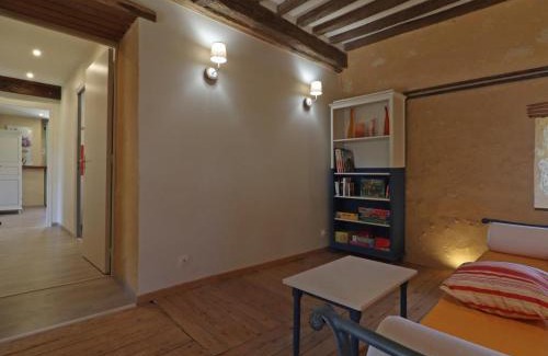 Pays de Mortagne-au-Perche House | Magnifique longère avec spa dans le Perche pour 10 personnes, rivière à truites - FR-1-497-138