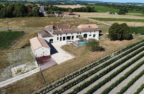 Reaux House | Magnifique Maison DE Campagne AU Milieu DES Vignes Avec Piscine