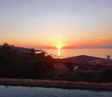 Portigliolo Villa | Magnifique villa vue mer avec piscine