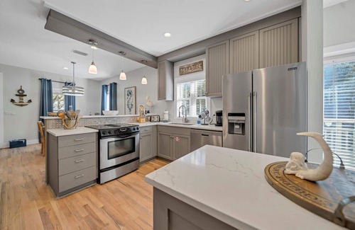 Seacrest House | Magnolia Cottages Flirty Flamingo - Pet Friendly, Pool & Beach Access! 3 Beach Bikes!