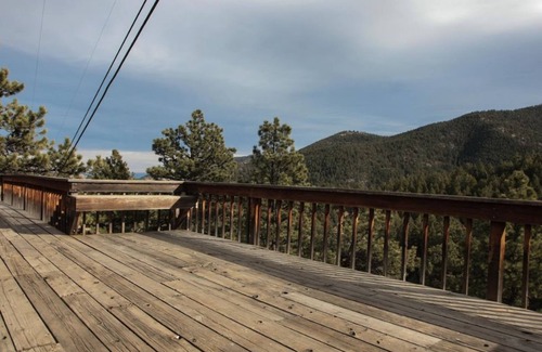 Boulder Cabin | Magnolia Mountain Getaway