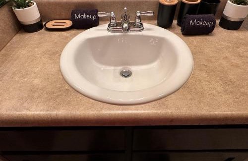 Tupelo Apartment | Magnolia Oasis - 2BD-2BA - Gym, Pool, BBQ Grill