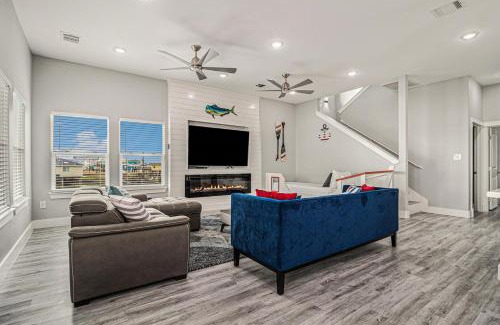 Surfside Beach House | Mahi House Beachfront Paradise