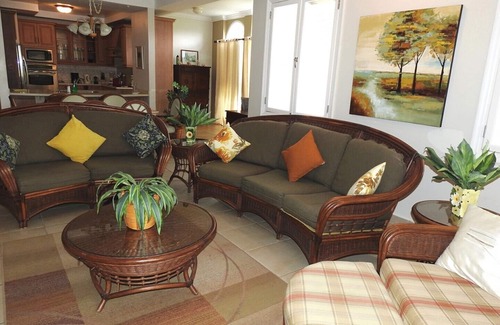 Black Rock Condo | Mahi Mahi Suite, A Seaside Retreat that Sleeps Six on Grafton Beach