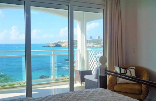 Maho Apartment | Maho Beach House - 2 Bedroom Corner Ocean Suite