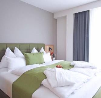 Glanz an der Weinstrasse Hotel | Mahorko Wein Wellness Wasserbüffel