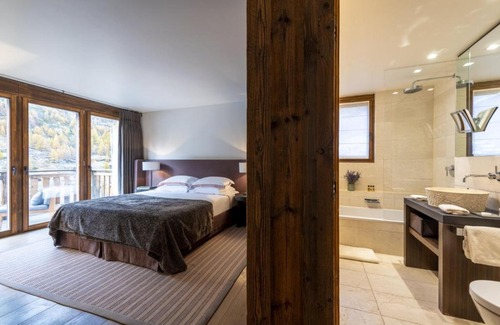 London Borough of Bromley Apartment | Main Building At Terrawood