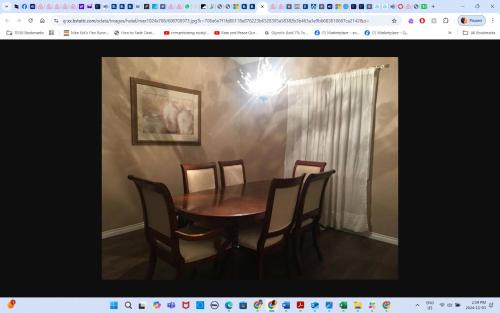 Southeast Edmonton House | Main floor room 4, 22 minute from airport