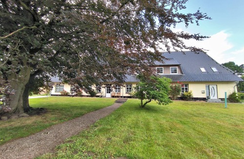 Großenwiehe Apartment | Main house - Ferienhof Jensen: for young and old guests
