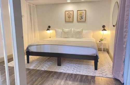 Braeswood Place Apartment | Main Suiteking Bedselfcheckin1stfloornrg