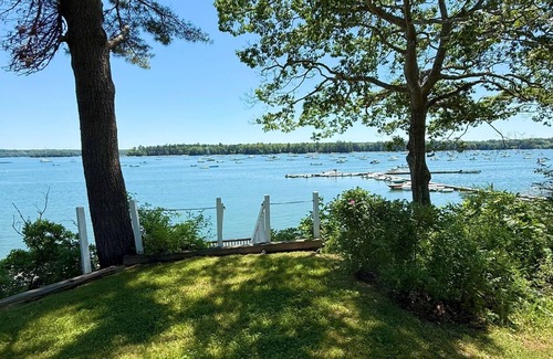 Brunswick House | Maine Oceanfront Retreat