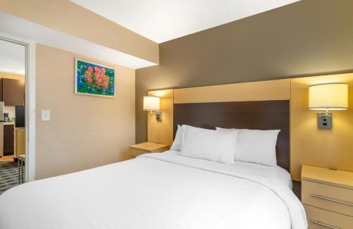 Nassau Bay Hotel | MainStay Suites Houston NASA-Clear Lake