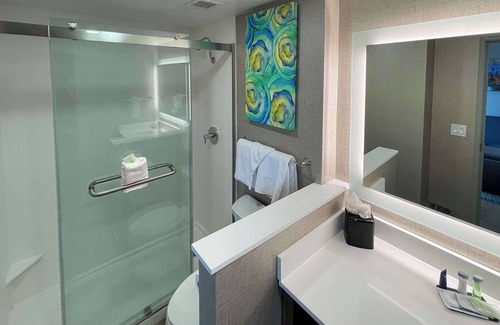 Oakbrook Terrace Hotel | MainStay Suites Oak Brook Terrace-Chicago