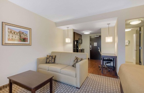 Bridgeton Hotel | MainStay Suites St Louis Airport