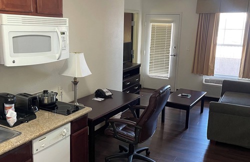 Astrodome Hotel | MainStay Suites Texas Medical Center/Reliant Park