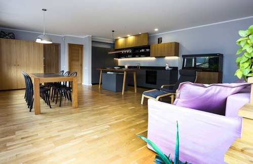 Liberty Avenue Apartment | Maironis apartment 2