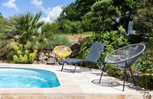 Sainte-Colombe-en-Bruilhois House | Maison de campagne avec Piscine