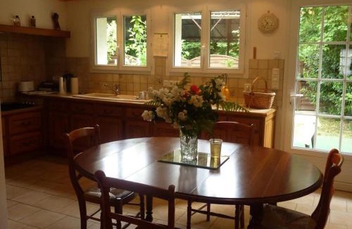 Cheverny House | Maison à Cheverny, 6 pers, jardin, proche château, animaux acceptés, internet, parking privé. - FR-1-491-338