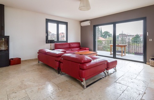 Vassieux - Crepieux House | Maison 15min de Lyon - Piscine et Parking