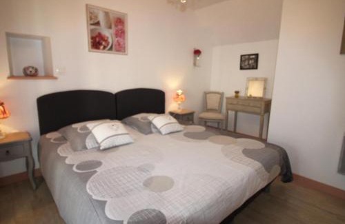 Goulet House | Maison 17e siècle avec jardin et terrasse, proche Haras du Pin et plages, max 5 pers, tout inclus. - FR-1-497-217