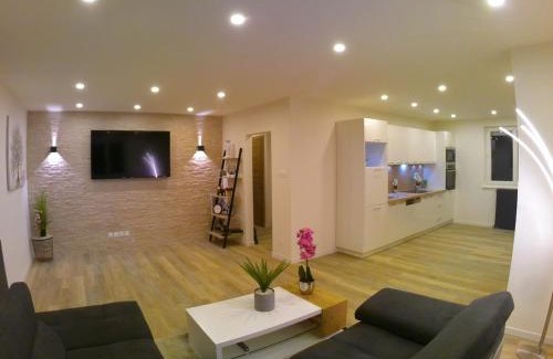 Damprichard House | Maison 4 chambres 176m2 3x lits double 2x lits simple