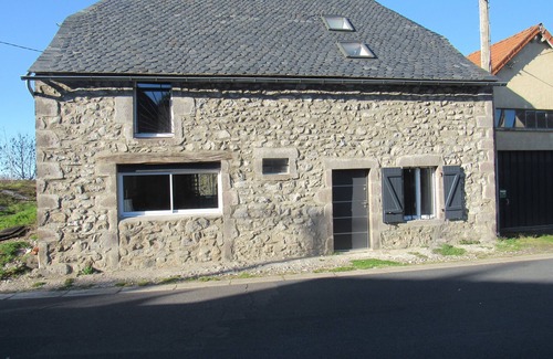 Saint-Genes-Champespe House | Maison 8 Personnes Entièrement Rénovée au Pied du Sancy