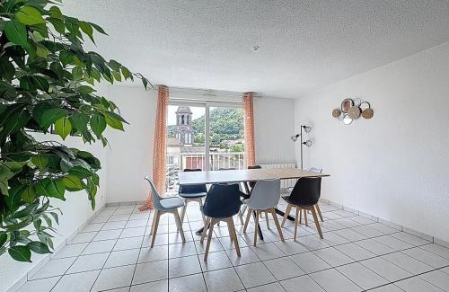 Sayat Apartment | Maison 8 pers Sayat