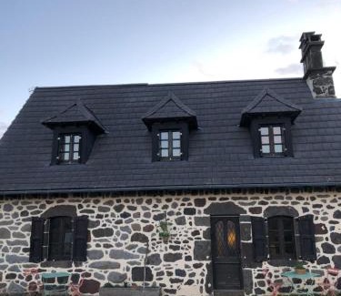 Saint-Cirgues-de-Jordanne House | Maison avec vue incroyable au coeur des Volcans d'Auvergne