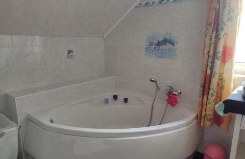 Aywaille House | maison au bord du bois toute équipée avec jaccuzzi