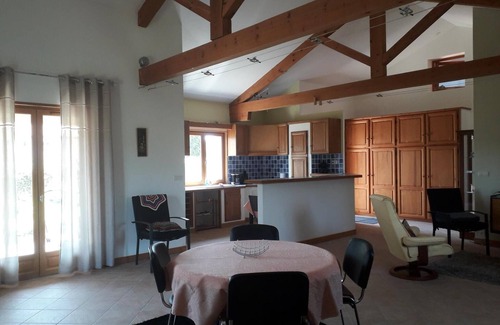 Raucoules House | Maison au Calme Dans une Campagne Dynamique, Sport et Nature
