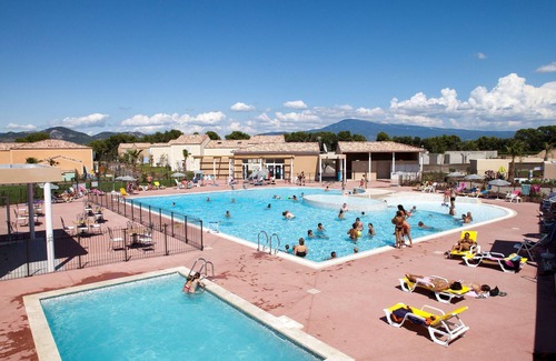 Aubignan House | Maison avec accès Piscines et salle fitness