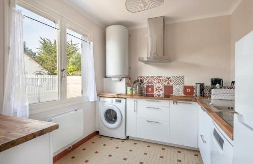 Tharon-Plage House | Maison avec jardin à 140m de la Plage