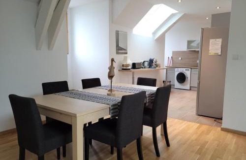 Hauterive House | Maison avec piscine chauffée, clim et jardin - Hauterives - FR-1-489-203