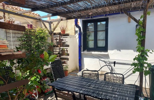 Bas-Vernet House | Maison Avec Terasse 5mn à Pied Centre Ville12mn Plage en Voiture