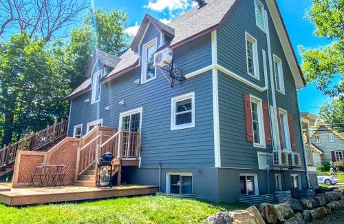 Hudson Apartment | Maison Bleue