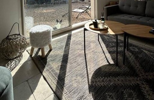 Vernon House | Maison Calme - Climatisée / 4 Chambres / Jardin