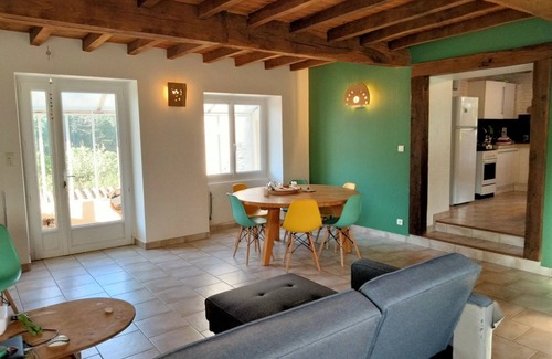 Chantonnay House | Maison Calme