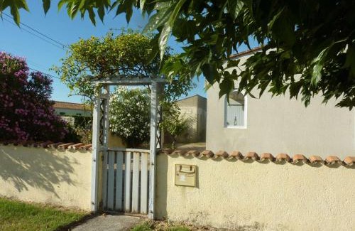 La Cotiniere House | Maison Calme à Saint-Pierre-d'Oléron, Proche Plage et Commerces, 4 Couchages - FR-1-246A-149