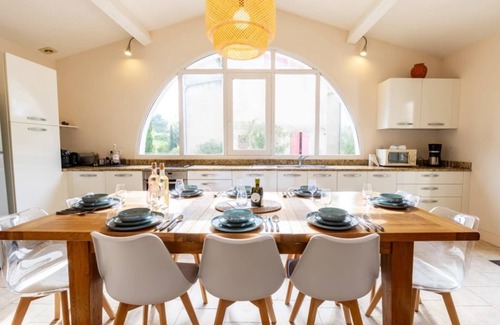 Trebes Cottage | Maison Cantalauze, two houses at a heart of a vineyard